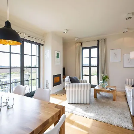 Reetland Am - Premium Reetdachvilla Mit 2 Schlafzimmern, Sauna Und Kamin E13