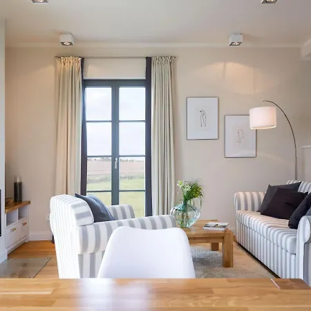 Reetland Am - Premium Reetdachvilla Mit 2 Schlafzimmern, Sauna Und Kamin E13 * Dranske